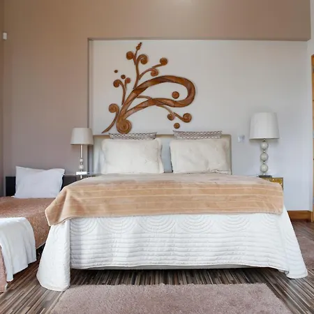 Lovelystay - Casa Conceicao בית נופש אלקובאקה